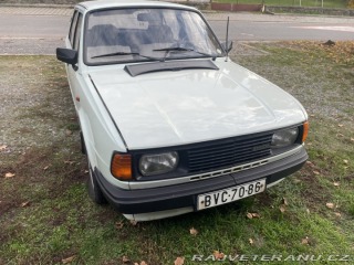 Škoda 105 1988