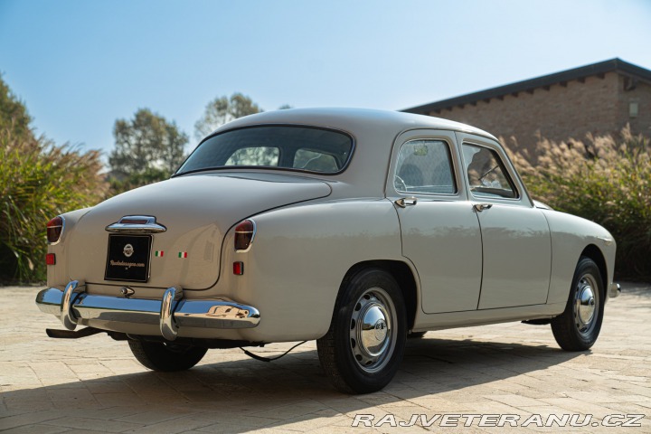 Alfa Romeo 1900 SUPER 1955