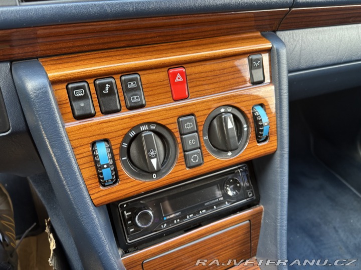 Mercedes-Benz 260 260E W124 1991