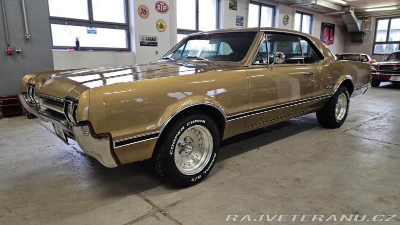 Oldsmobile Cutlass 327 V8, automat