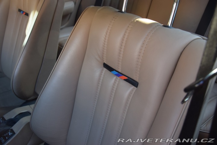 BMW M5 E28 M5 1988