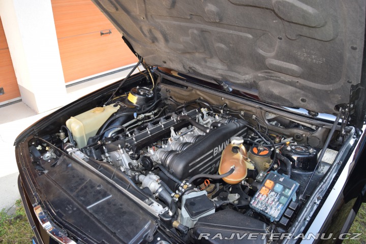 BMW M5 E28 M5 1988