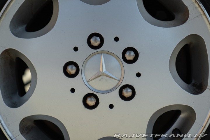 Mercedes-Benz 200 CE 200 1992