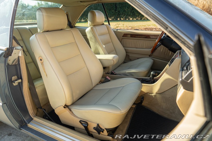 Mercedes-Benz 200 CE 200 1992