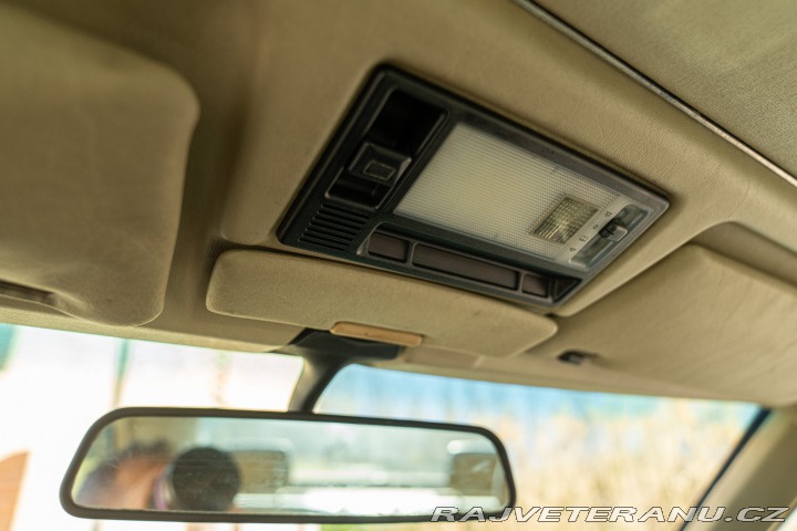Mercedes-Benz 200 CE 200 1992