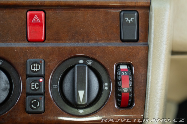 Mercedes-Benz 200 CE 200 1992