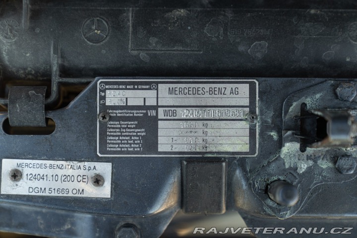 Mercedes-Benz 200 CE 200 1992