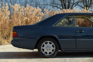 Mercedes-Benz 200 CE 200 1992