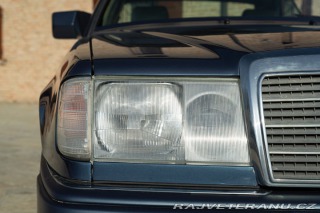Mercedes-Benz 200 CE 200 1992