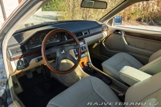 Mercedes-Benz 200 CE 200 1992