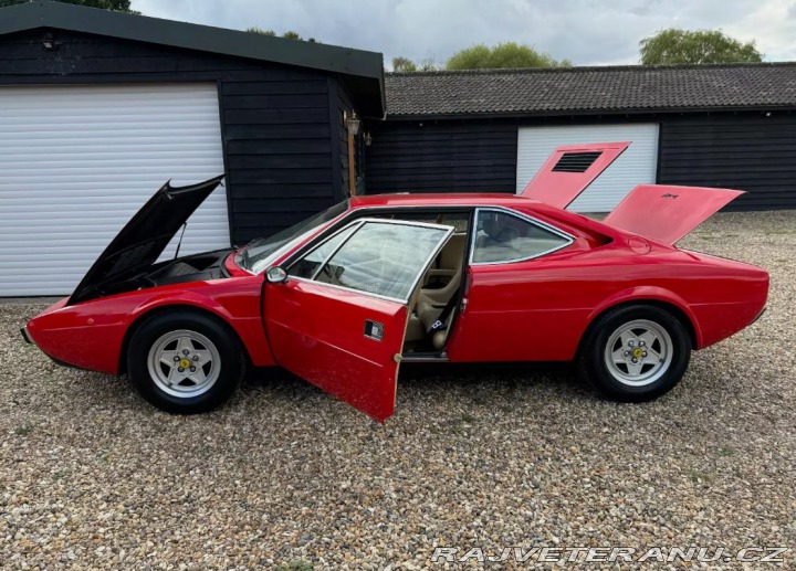 Ferrari 308 GT4 1977