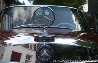 Mercedes-Benz 220 W 111 (220 SE) 1963