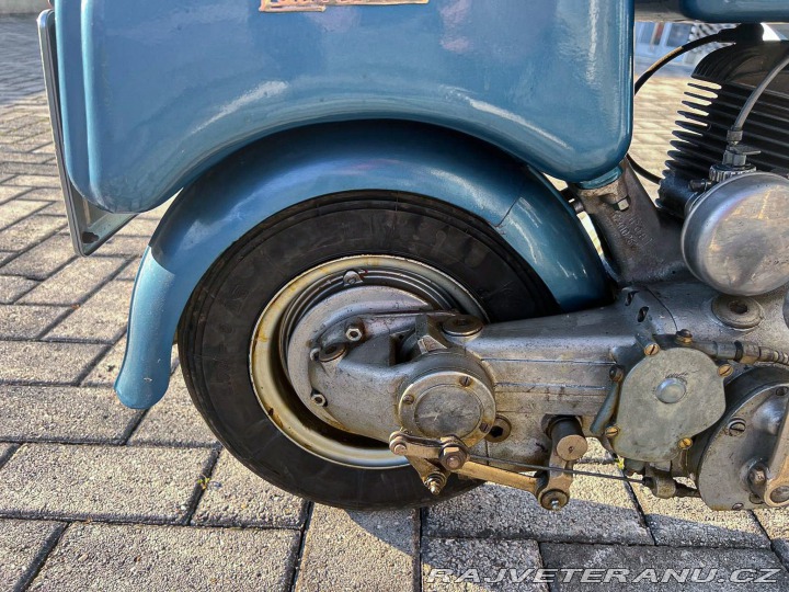Ostatní značky Ostatní modely Innocenti LAMBRETTA 125 TIPO B 1951