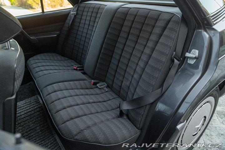Mercedes-Benz 190 E 1989