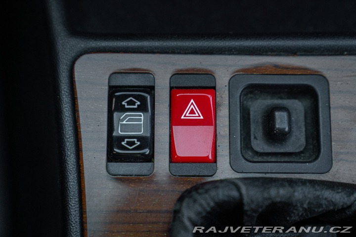 Mercedes-Benz 190 E 1989