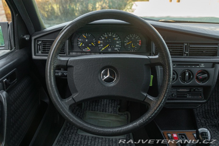 Mercedes-Benz 190 E 1989