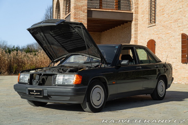 Mercedes-Benz 190 E 1989