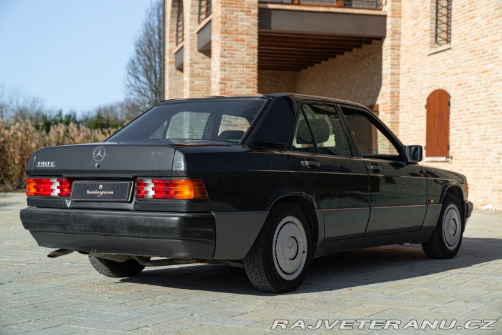 Mercedes-Benz 190 E 1989