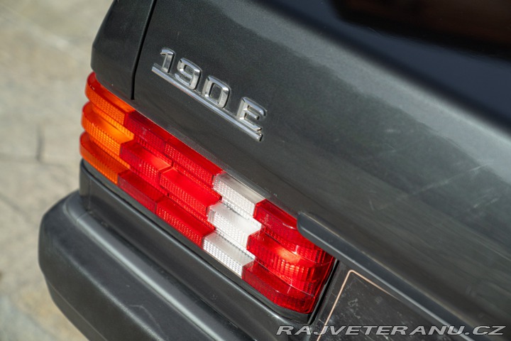 Mercedes-Benz 190 E 1989