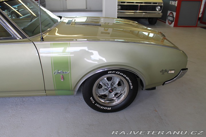 Oldsmobile Cutlass 455 V8, manuál 1968