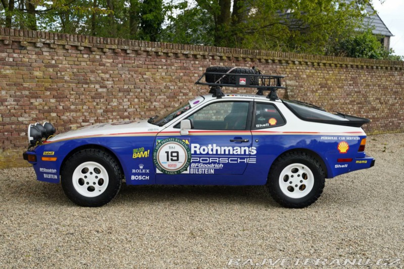 Porsche 944 “Rothmans-Dakar”