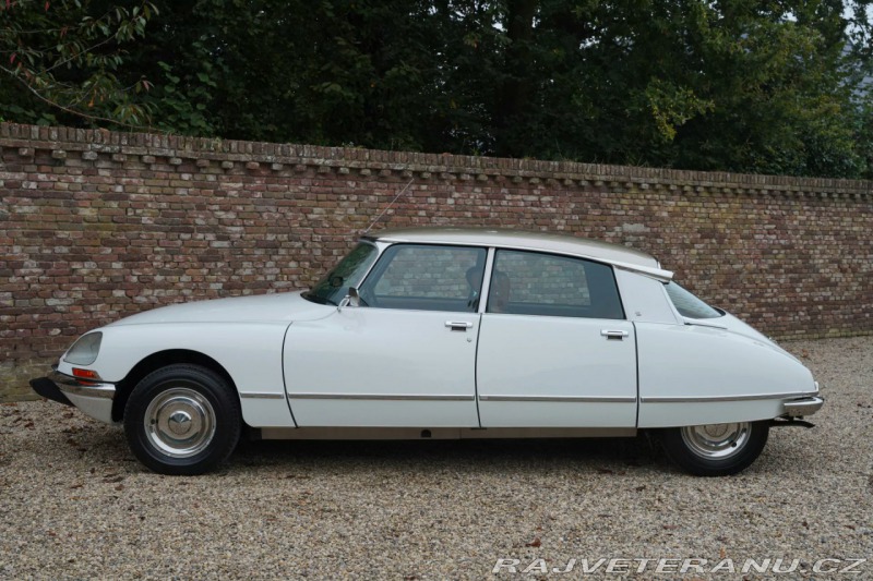 Citroën DS 21 Pallas