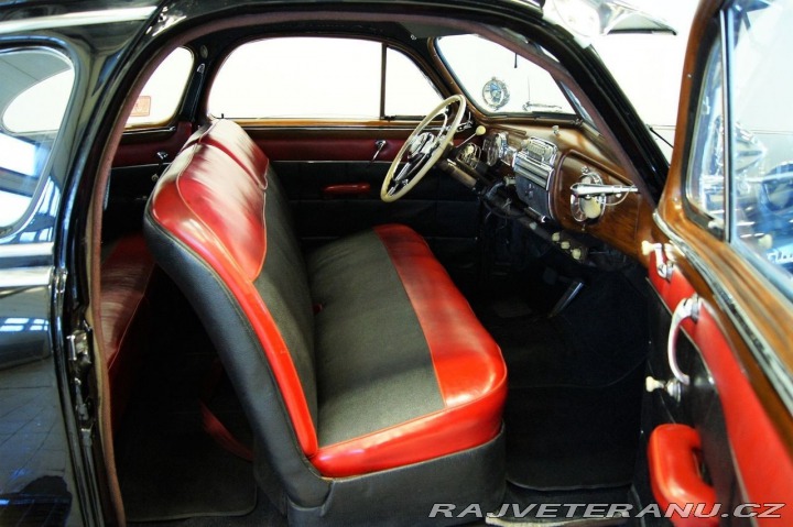 Pontiac Ostatní modely Silver Streak DeLuxe 1948
