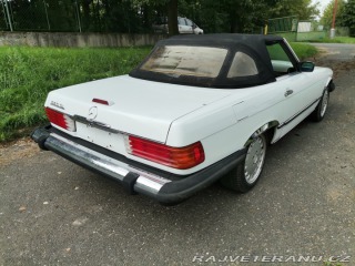 Mercedes-Benz SL 560 1988