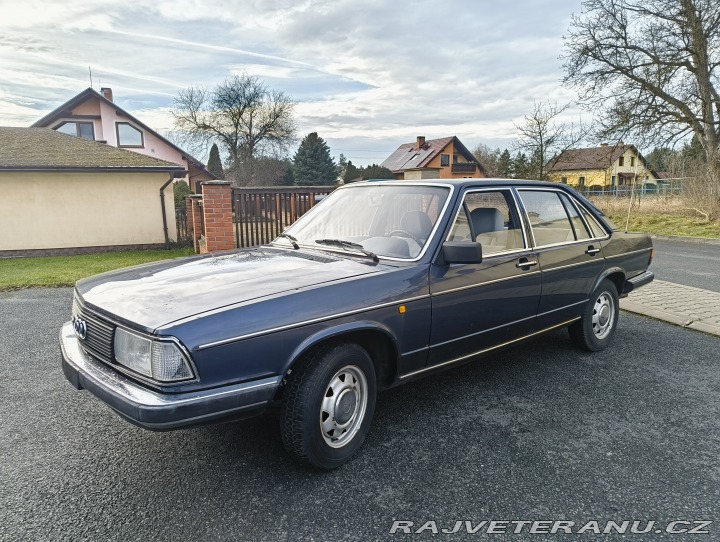 Audi 100 S5 5válec 1982