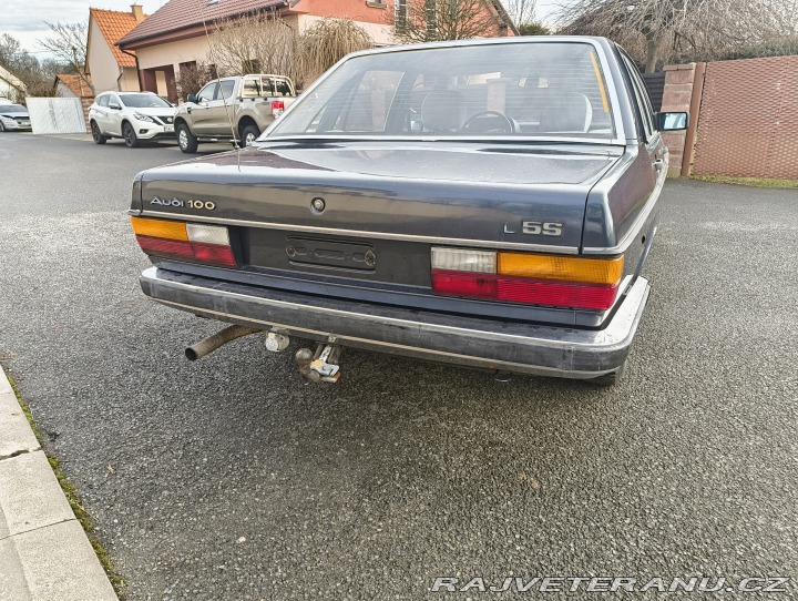 Audi 100 S5 5válec 1982