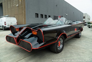 Lincoln  Original Batmobile Replica