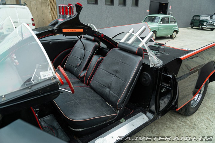 Lincoln Ostatní modely Original Batmobile Replica 1966