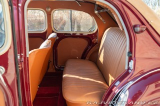Renault 4 CV Décapotable 1957