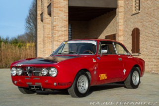 Alfa Romeo 2000 GT 2000 VELOCE replica "GTAM"