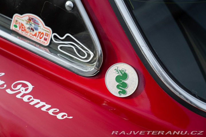 Alfa Romeo 2000 GT 2000 VELOCE replica GTAM 1973