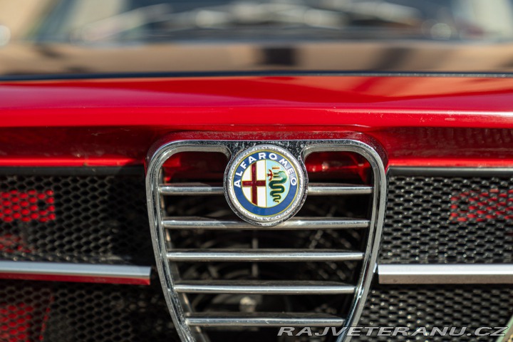 Alfa Romeo 2000 GT 2000 VELOCE replica GTAM 1973