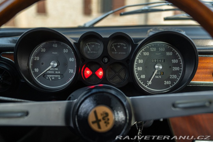 Alfa Romeo 2000 GT 2000 VELOCE replica GTAM 1973