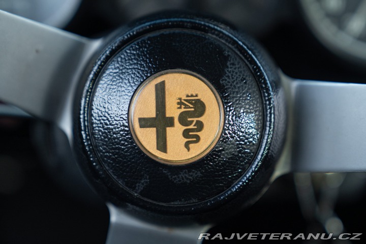 Alfa Romeo 2000 GT 2000 VELOCE replica GTAM 1973