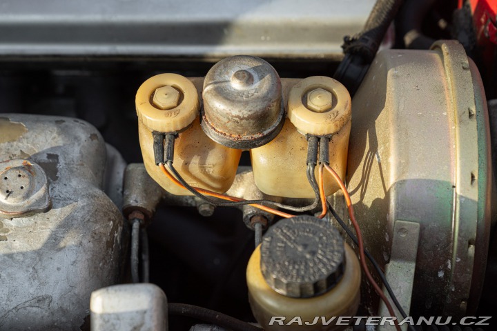 Alfa Romeo 2000 GT 2000 VELOCE replica GTAM 1973