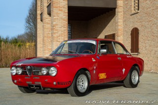 Alfa Romeo 2000 GT 2000 VELOCE replica GTAM 1973