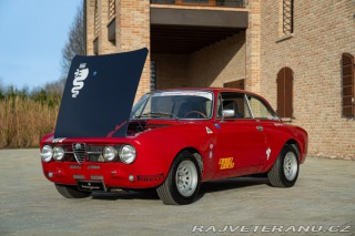 Alfa Romeo 2000 GT 2000 VELOCE replica GTAM 1973