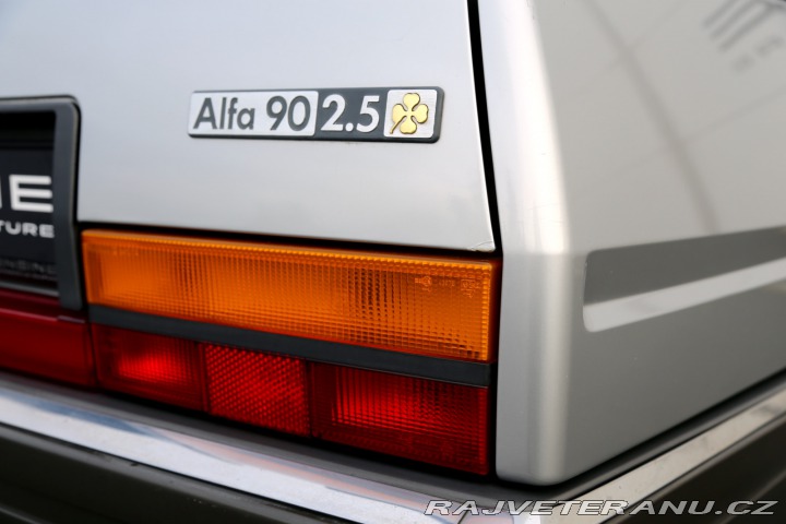 Alfa Romeo Ostatní modely 90 1986