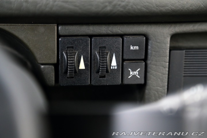 Alfa Romeo Ostatní modely 90 1986