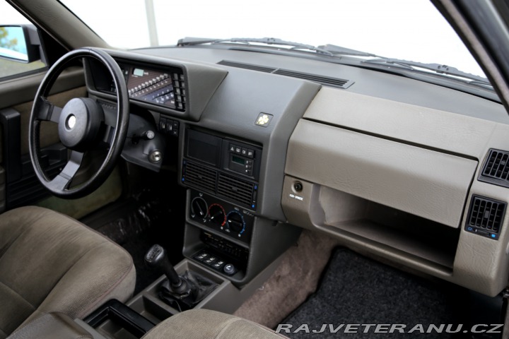 Alfa Romeo Ostatní modely 90 1986