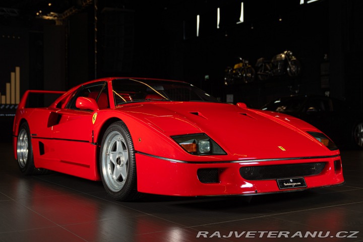 Ferrari F40 1990