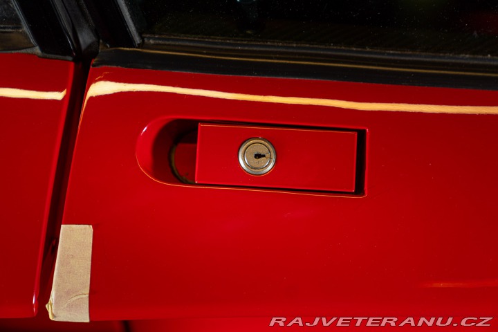 Ferrari F40 1990
