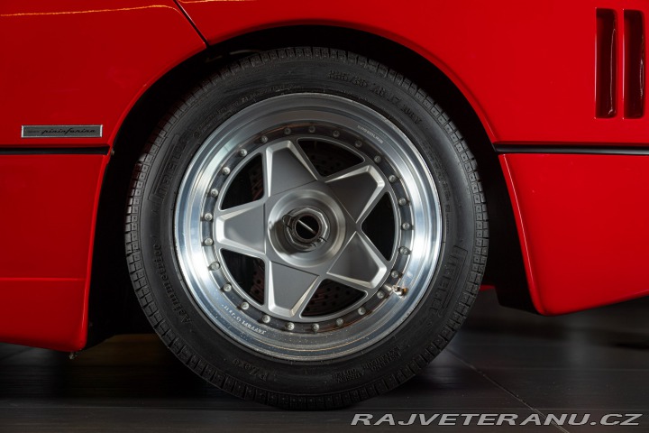 Ferrari F40 1990