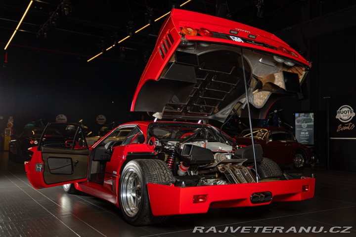 Ferrari F40 1990