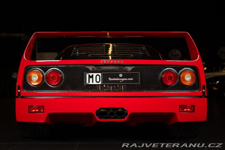 Ferrari F40 1990