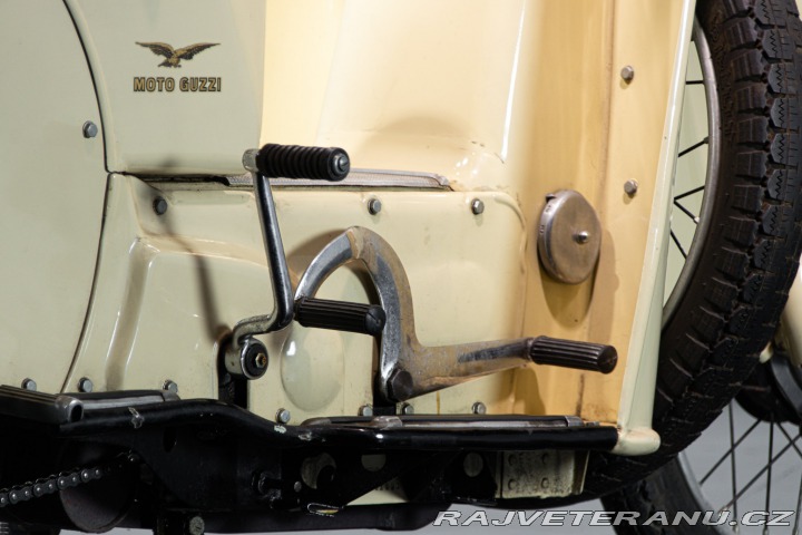 Moto Guzzi Galletto 1951